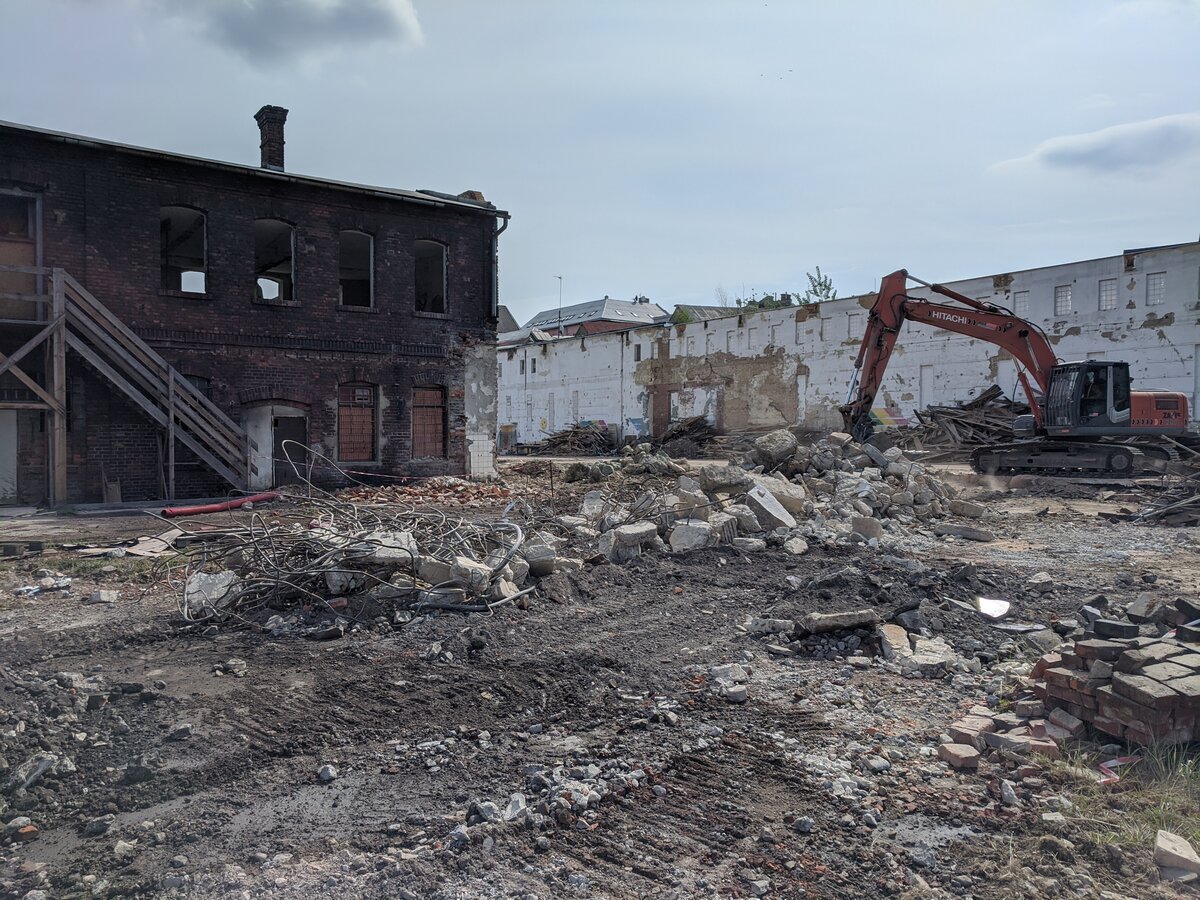 rekonstrukce předprostoru a historických městských jatek, sídlo galerie Plato Ostrava